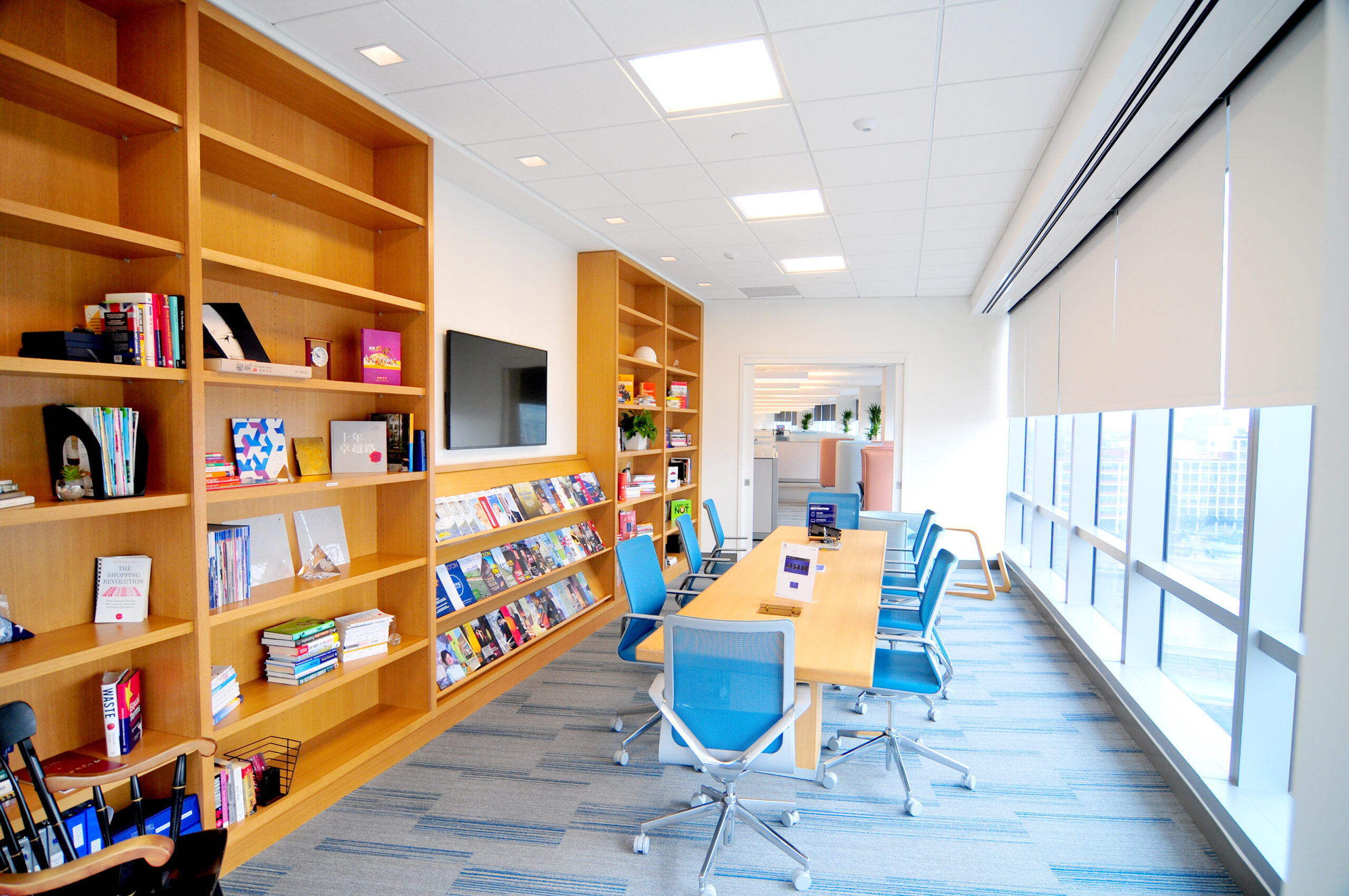 DCM_0321_library edit